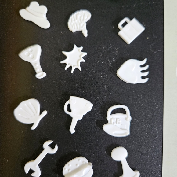 Spongebob operation Milton Bradley mint contition no buzz great deal light works - Picture 10 of 15